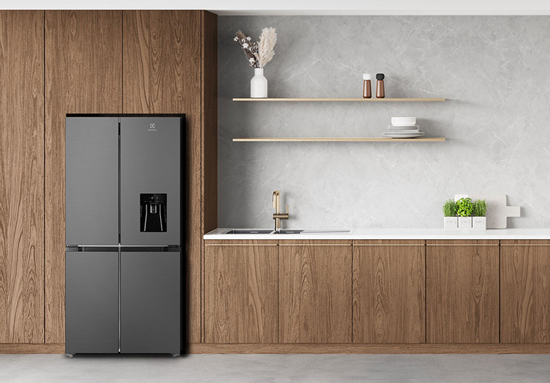 Tủ lạnh Electrolux Inverter 492 lít EQE4960A-B