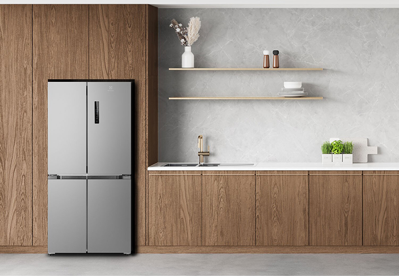 Tủ lạnh Electrolux Inverter EQE4900A-A