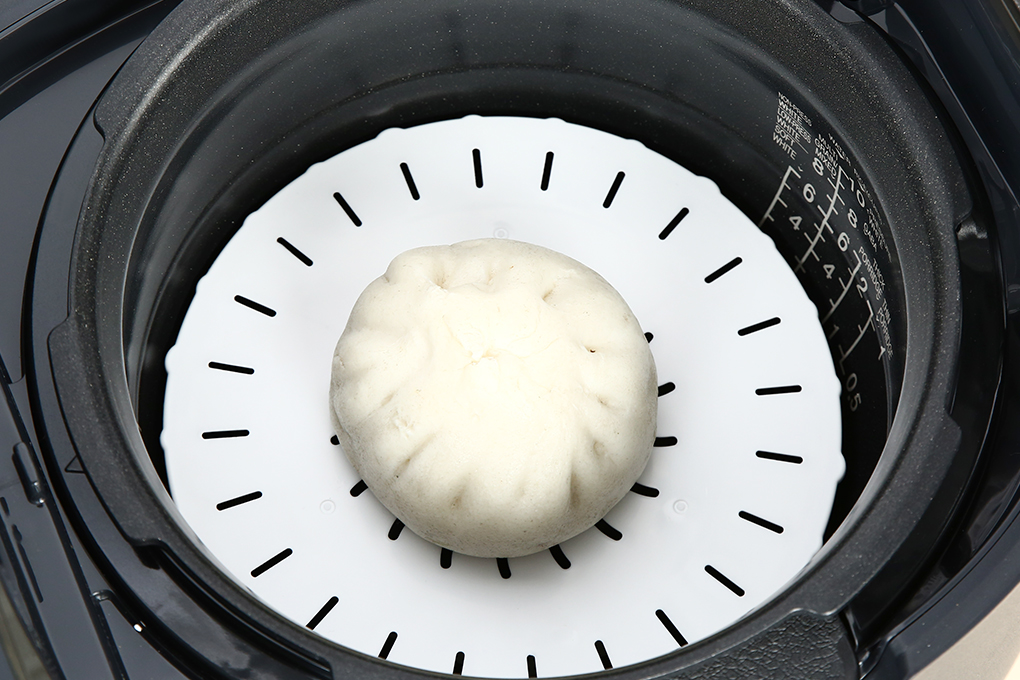 Nồi cơm áp suất cao tần Cuckoo 1.8 lít CRP-LHTR1009F/BKSIVNCV Nồi cơm áp suất cao tần Cuckoo 1.8 lít CRP-LHTR1009F/BKSIVNCV