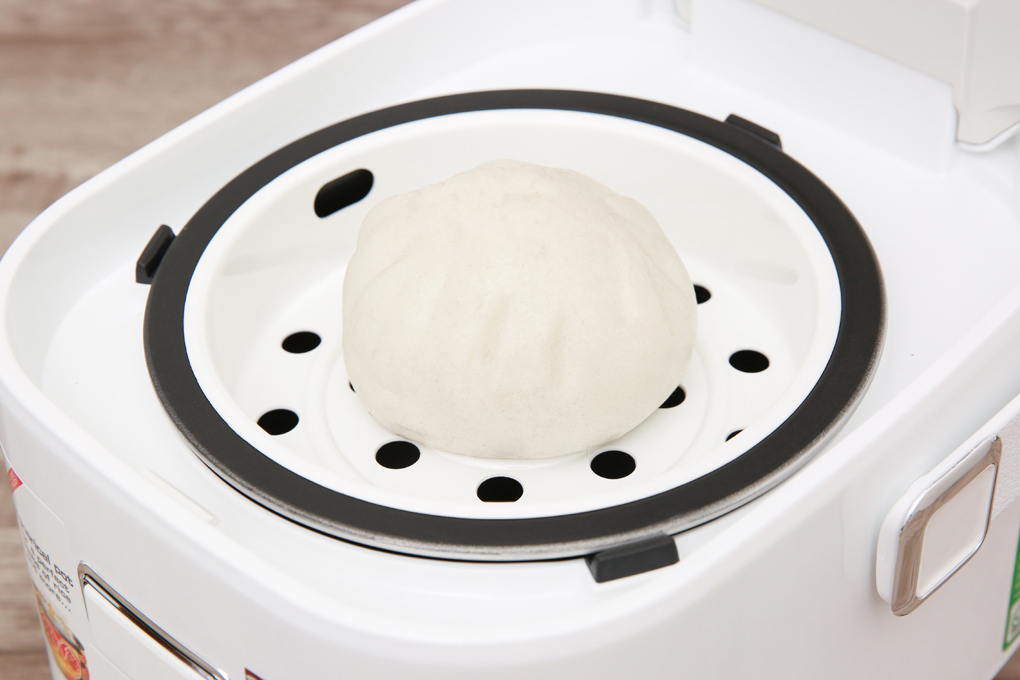Nồi cơm điện cao tần Tefal 0.7 lít RK604165 Nồi cơm điện cao tần Tefal 0.7 lít RK604165