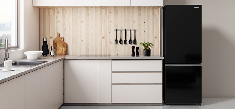 Tủ lạnh Panasonic Inverter 300 lít NR-BV331CPKV