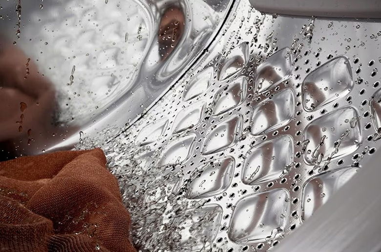 Máy Giặt ELECTROLUX EWF1343R7WC - Khả năng giặt lên đến 13kg