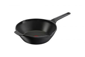 Chảo đúc chống dính sâu lòng có miệng rót 28 cm Tefal Robusto E2491944