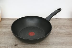 Chảo nhôm sâu chống dính vân đá đáy từ 28 cm Tefal Ultimate G2681972
