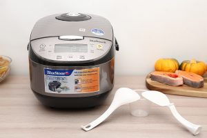 Nồi cơm điện tử BlueStone 1.8 lít RCB-5938